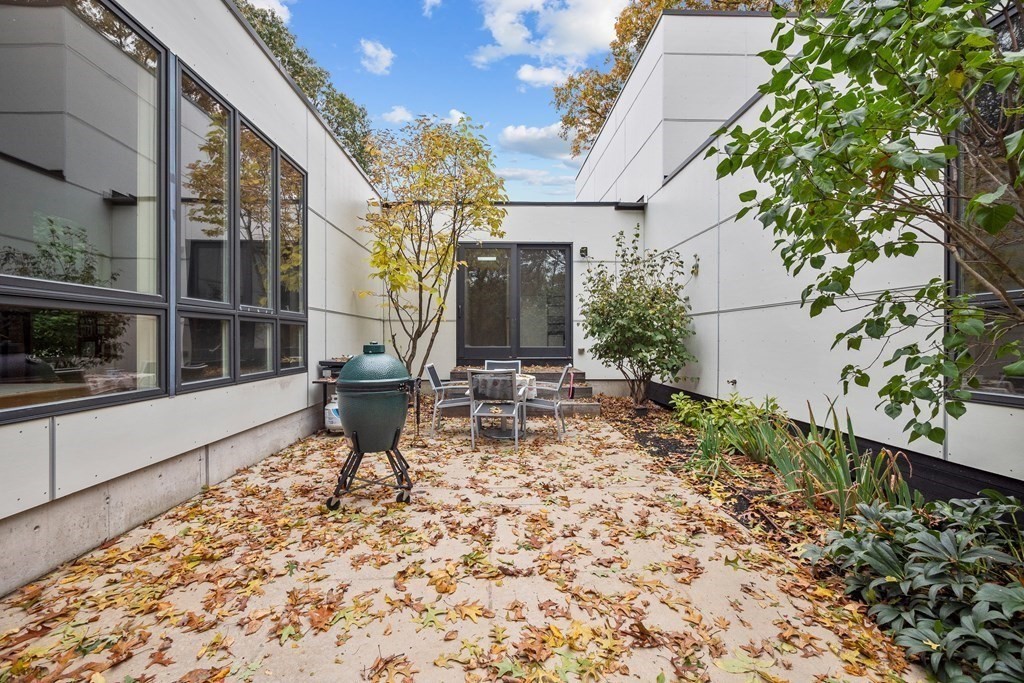 35 Thornberry Rd, Winchester