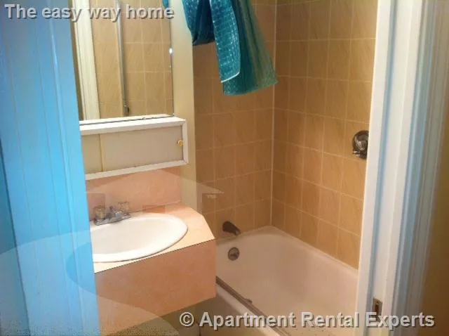 12 Mt Auburn St, Harvard Square