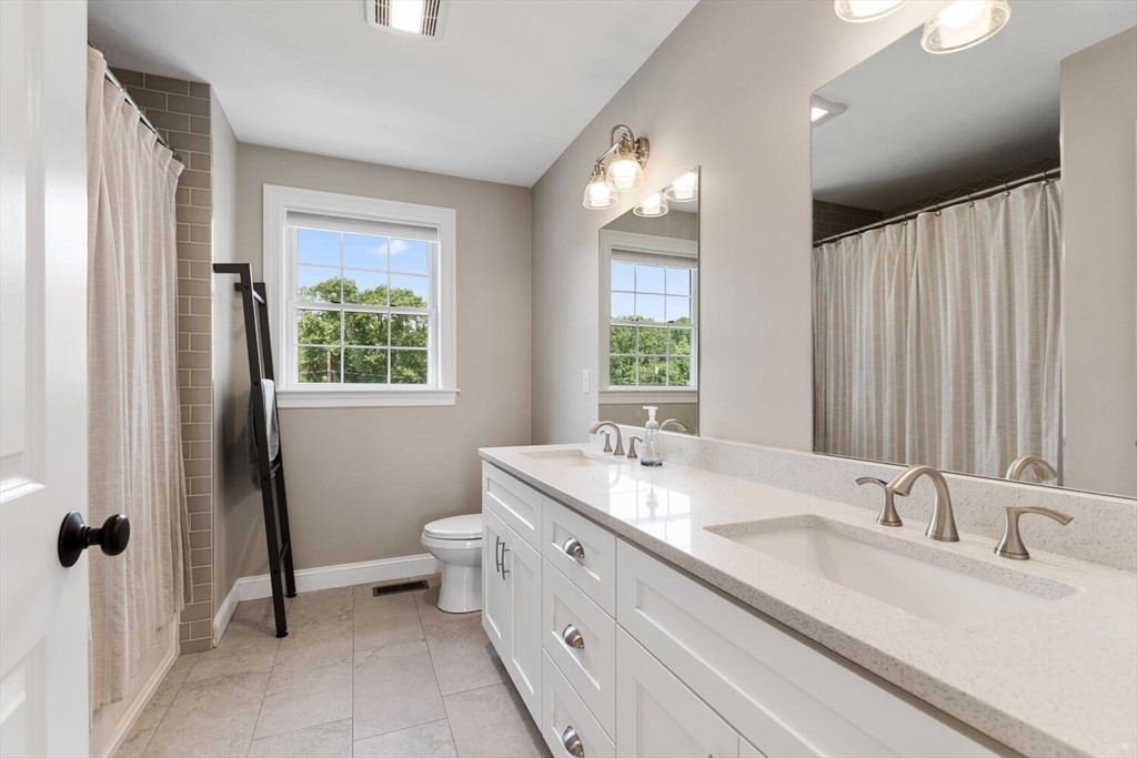 10 Carol Ave, Burlington