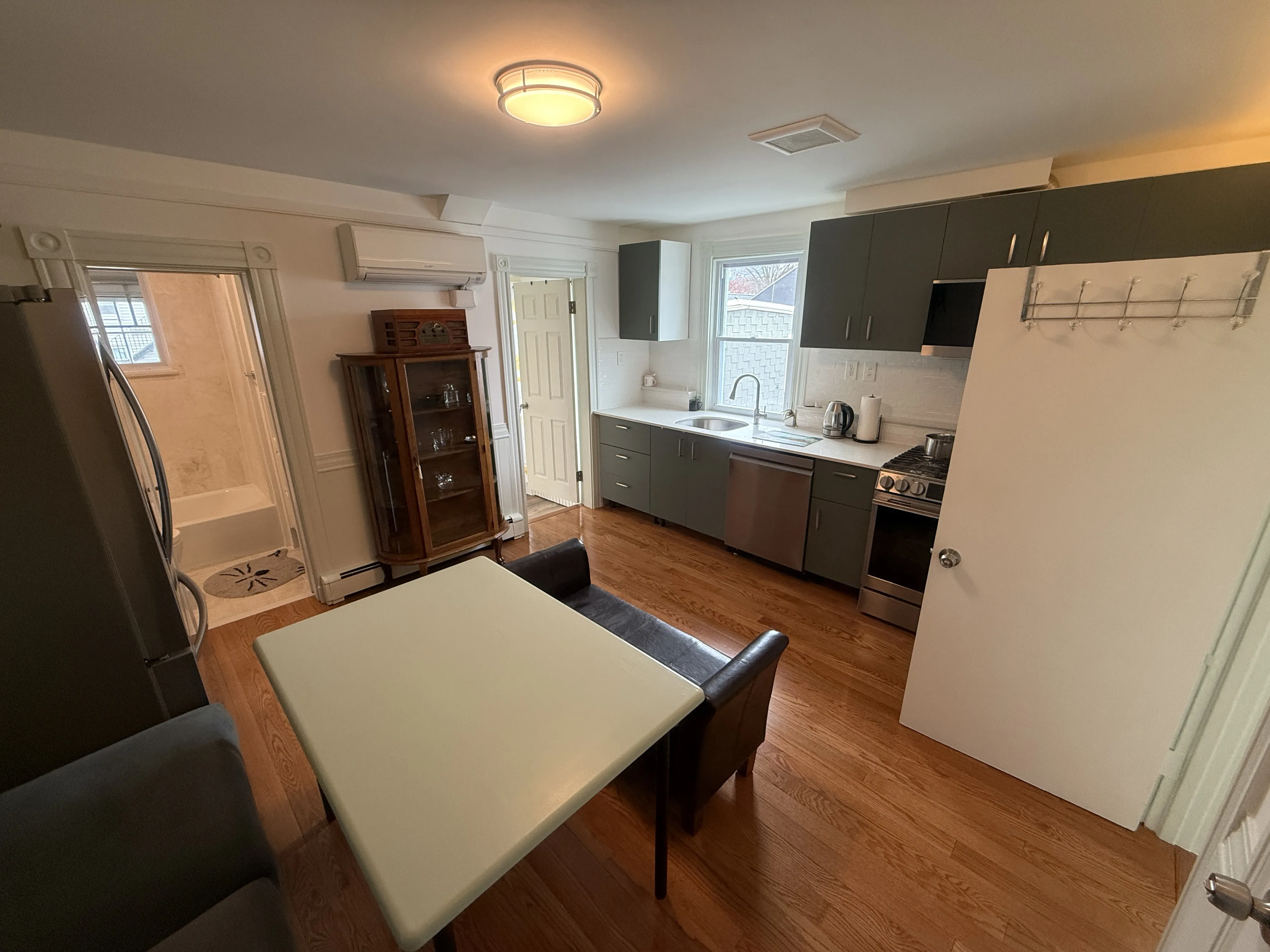 10 Fulkerson St, East Cambridge