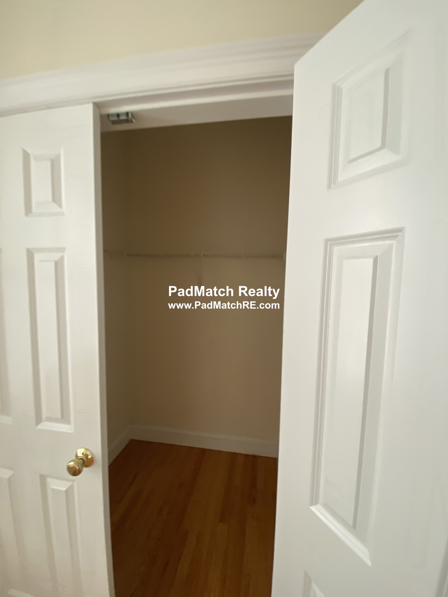 9 Gardner St, Allston