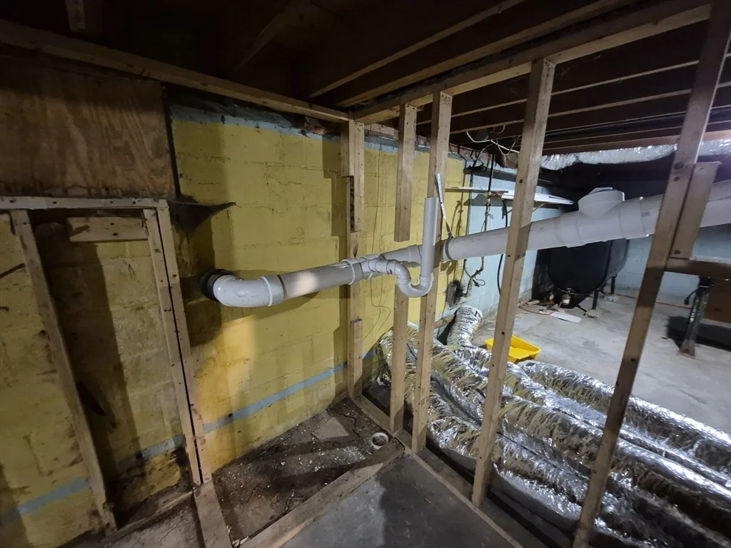 5 Lakeview Ave, Peabody