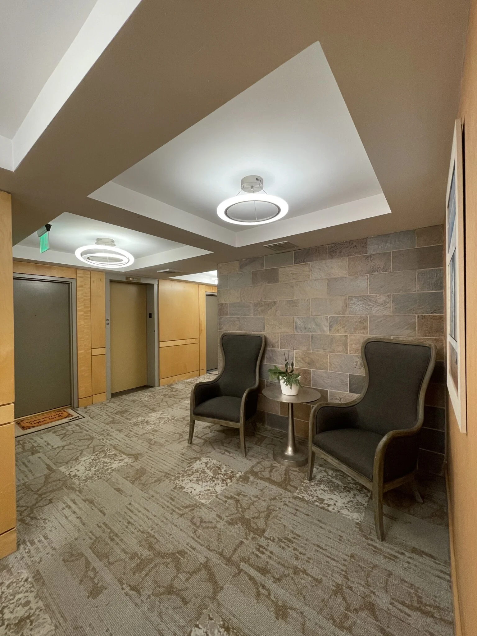 320 Hammond Pond Pkwy, Chestnut Hill