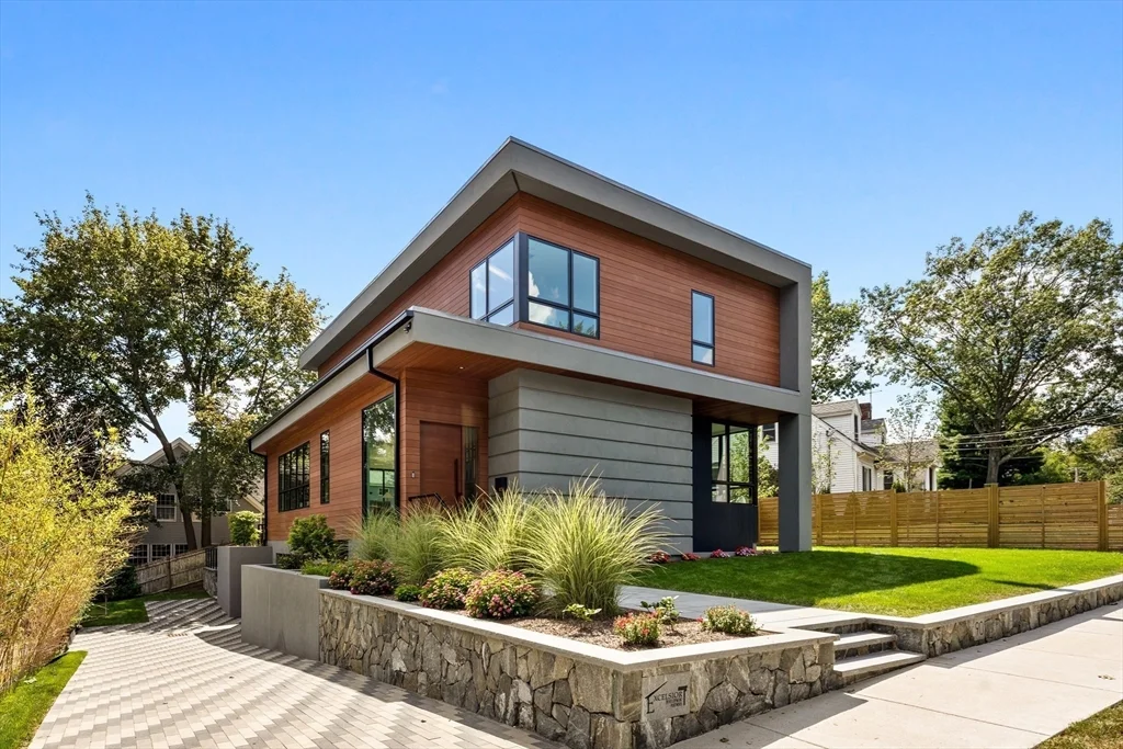 90 Auburndale Ave, West Newton