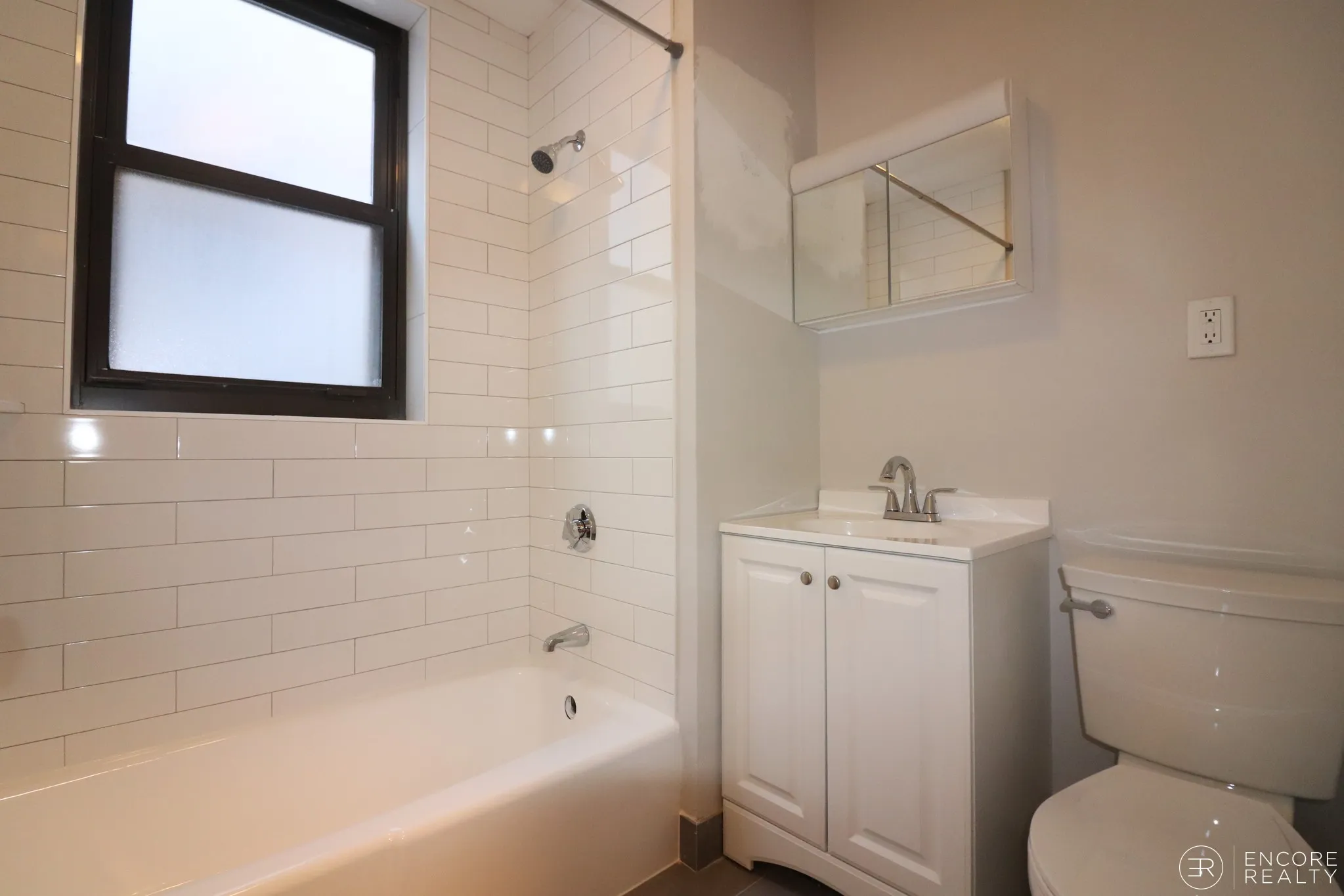 11 Stearns Rd, Coolidge Corner