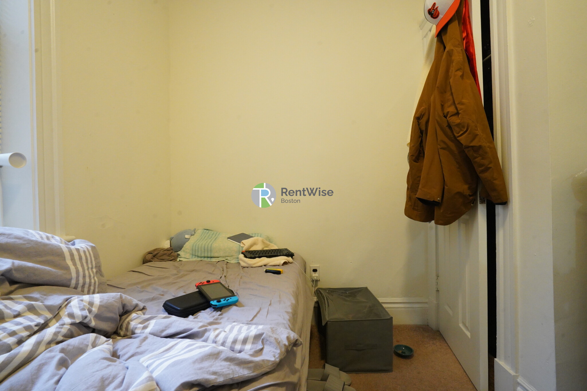 6 Camelot Ct, Brighton