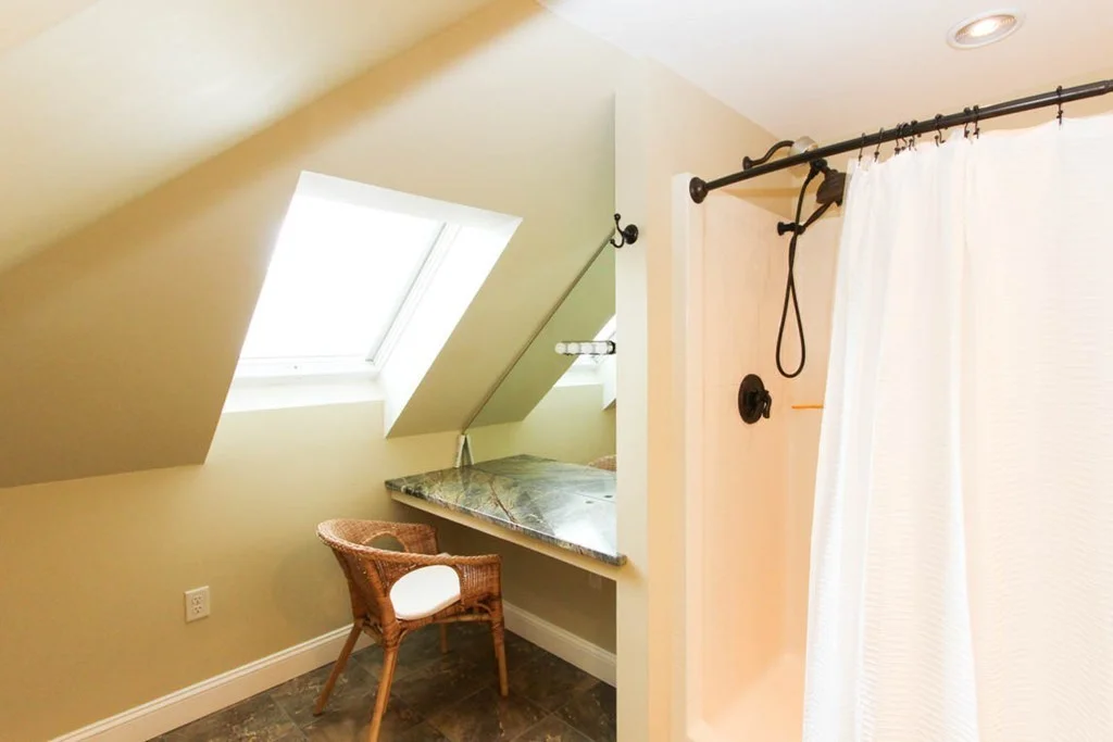 114 Merrian Ave, Leominster