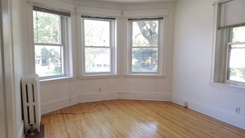 164 Strathmore Rd, Brighton