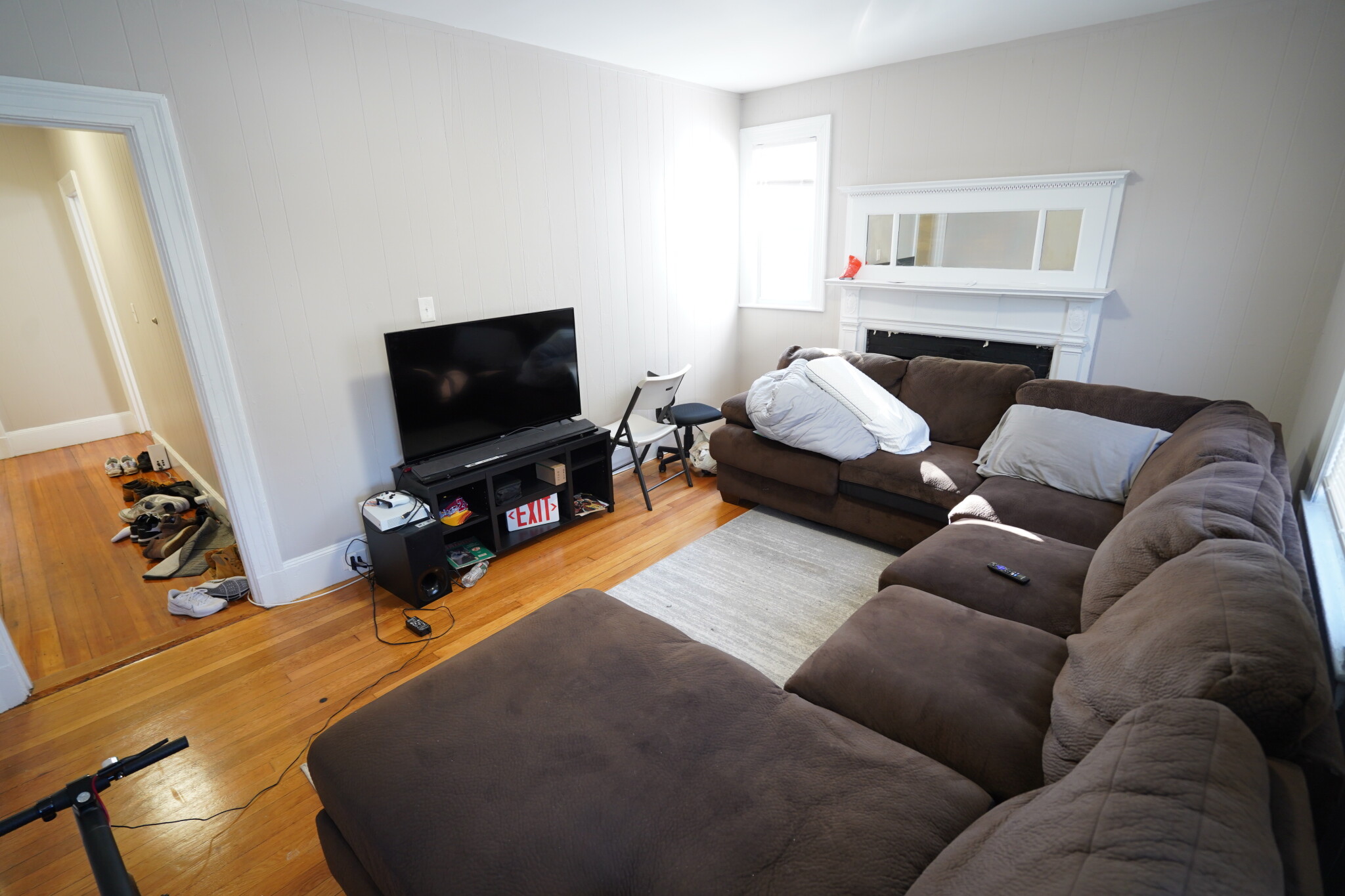 2 Ashford Ct, Allston