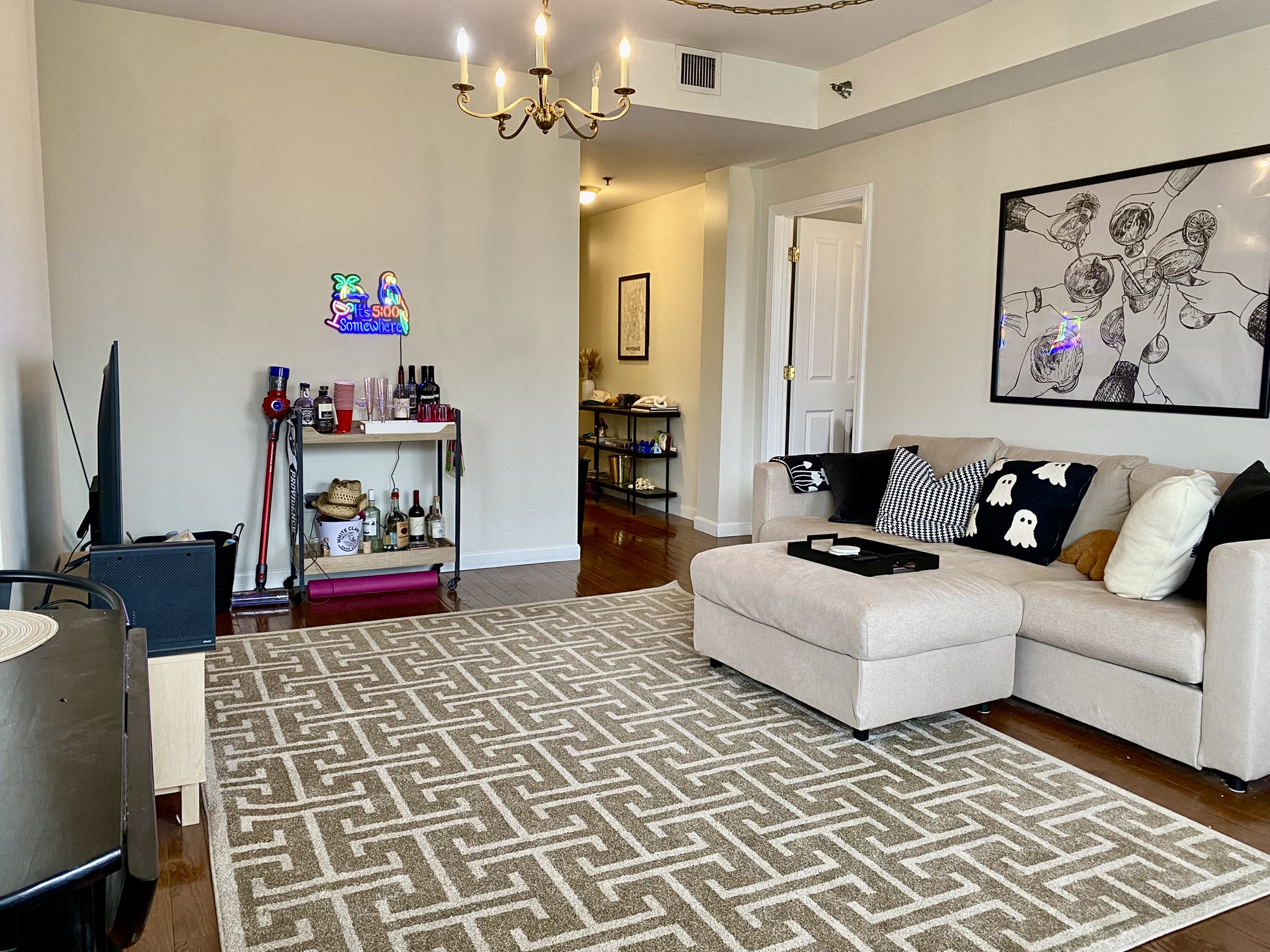 636 Beacon St, Fenway