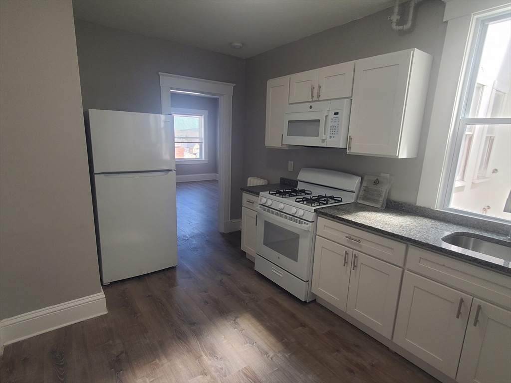 738 Washington St, Norwood