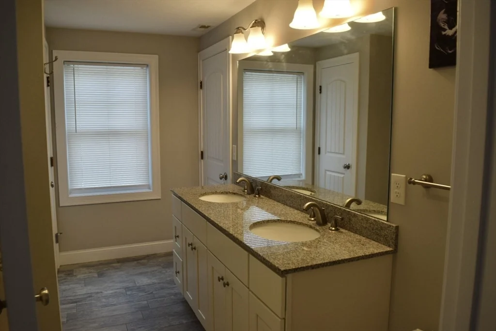 142 Grove Ave, Wilmington