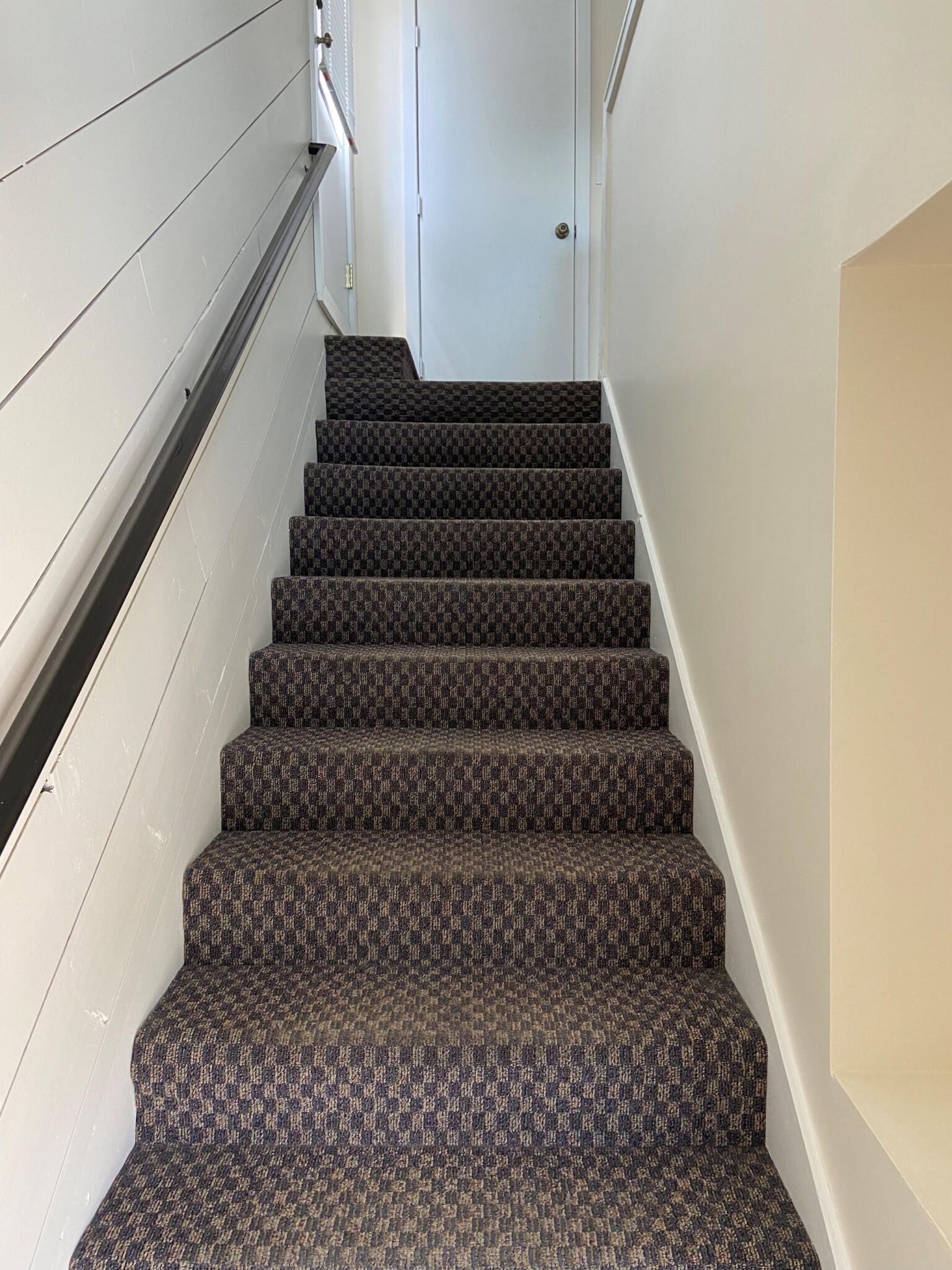 1383 Washington St, West Newton