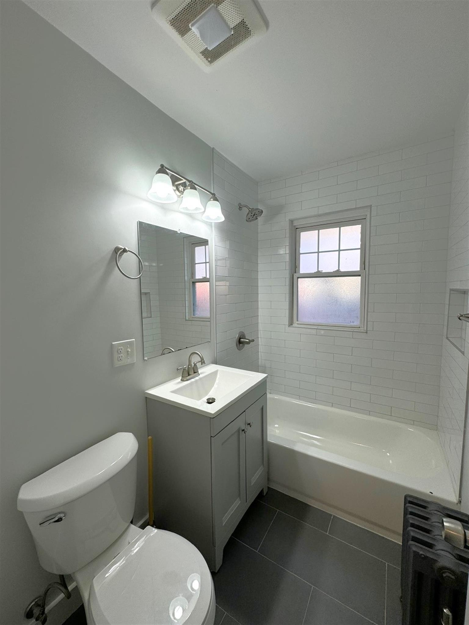 22 Harris Rd, Medford