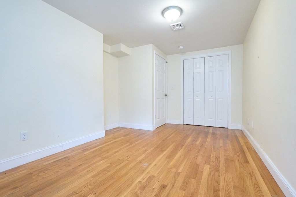 9 Mission St, Mission Hill