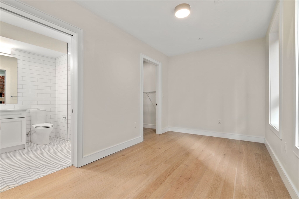 301 Border St, Central Square