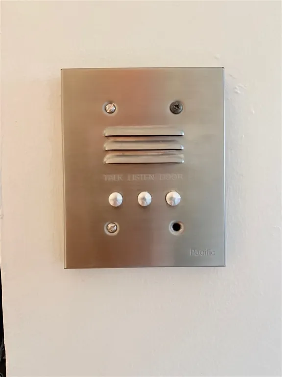 66 Westland Ave, Fenway