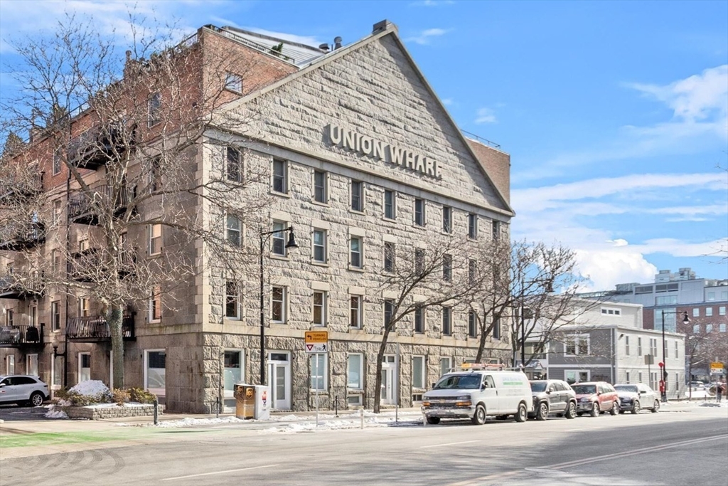 2 Powers Ct, North End