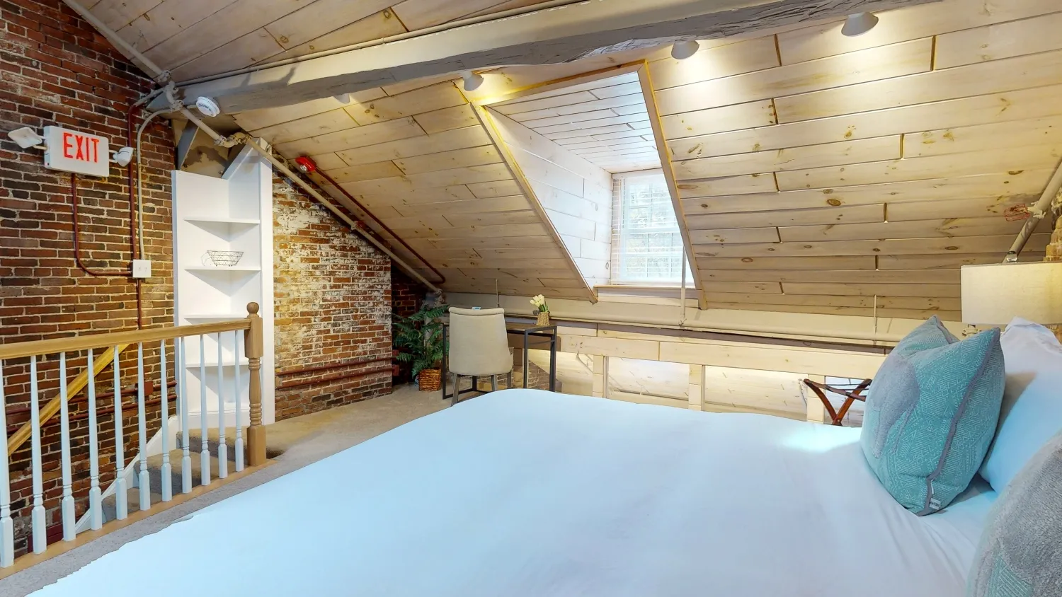 15 Union St, Downtown