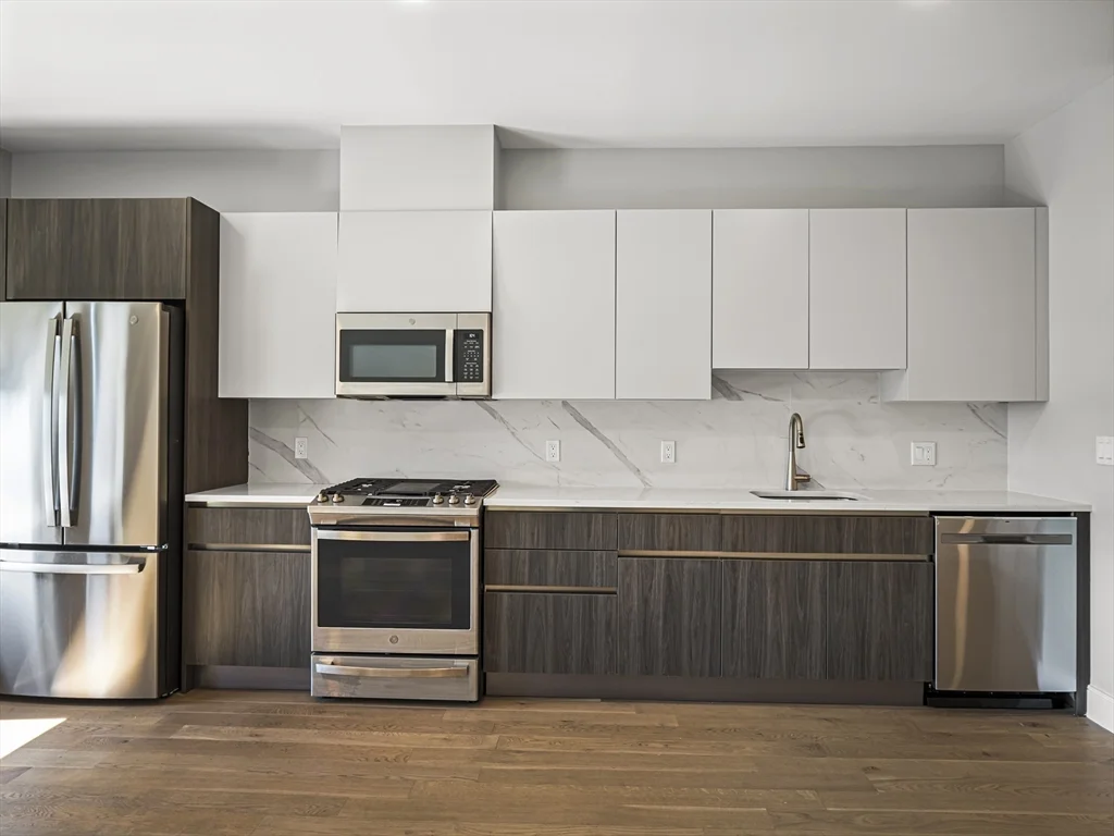 9 Central St, Spring Hill