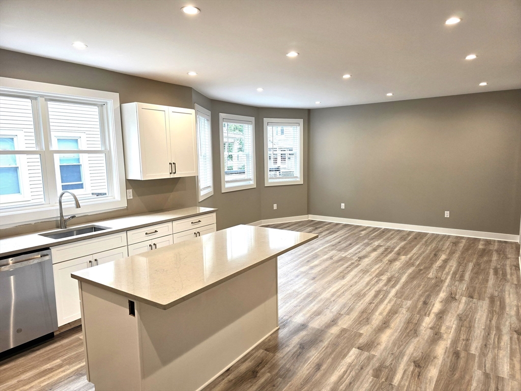 39 Fiske St, Waltham