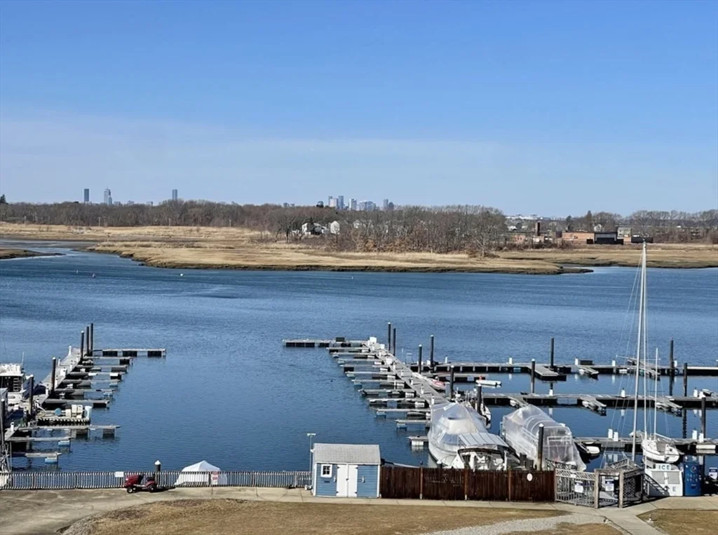 100 Cove Way, Quincy