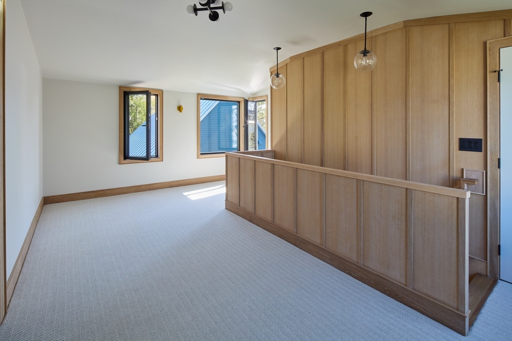 201.5 Lakeview Ave, West Cambridge