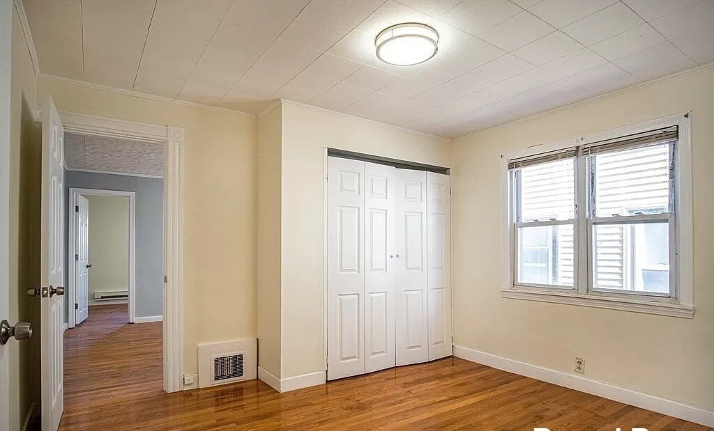 28 Moreland St, Winter Hill