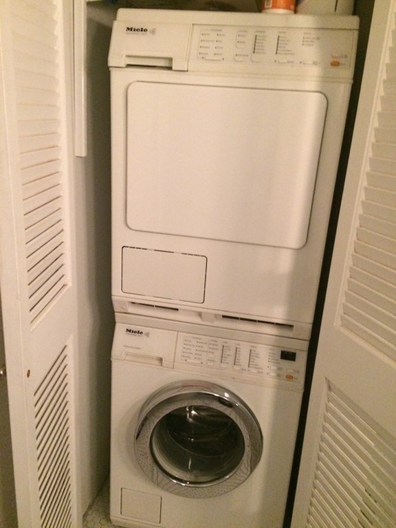 1166 Washington St, South End