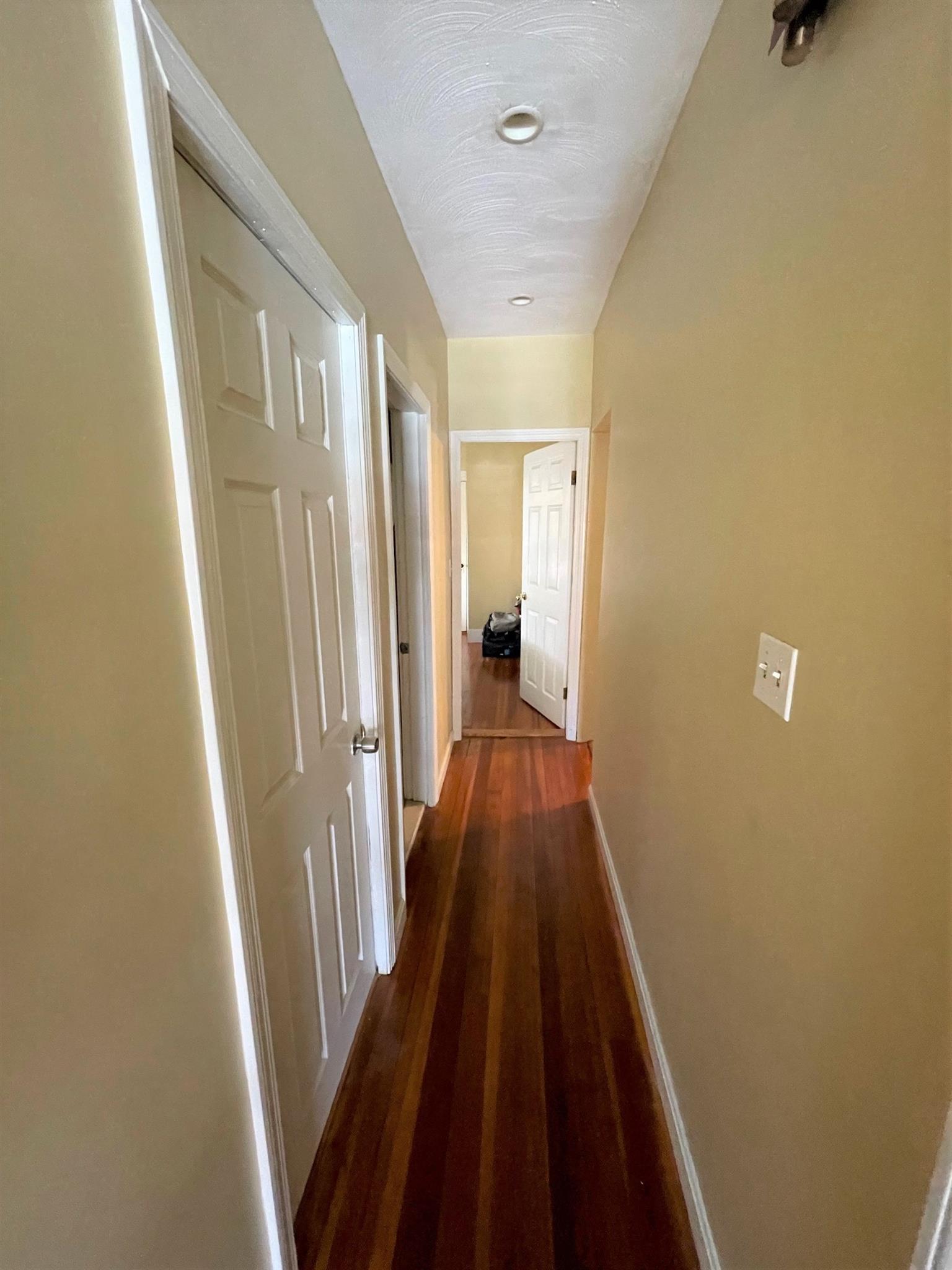 40 Newbern Ave, Medford