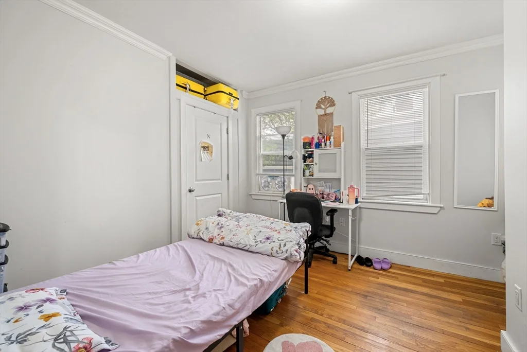 66 Mozart St, Jamaica Plain