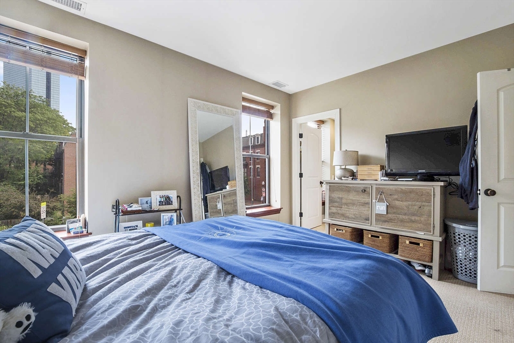 14 Clarendon St, South End