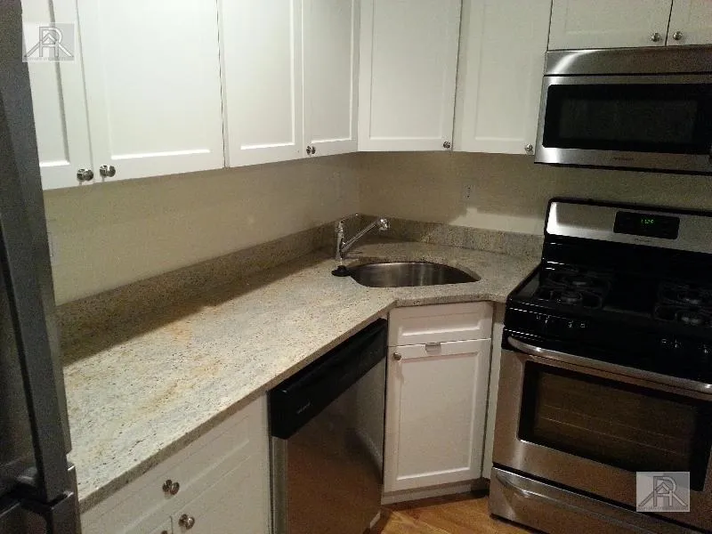 66 Egmont St, North Brookline