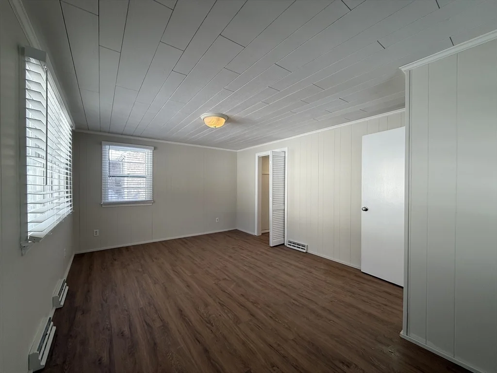 2 Cochituate Rd, Priscilla Beach