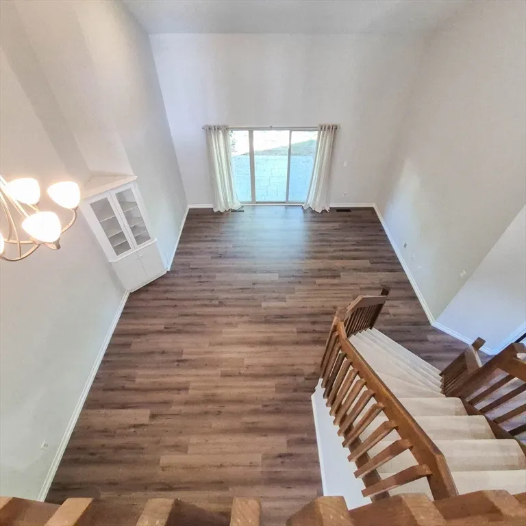 65 Bayberry Ln, Dartmouth