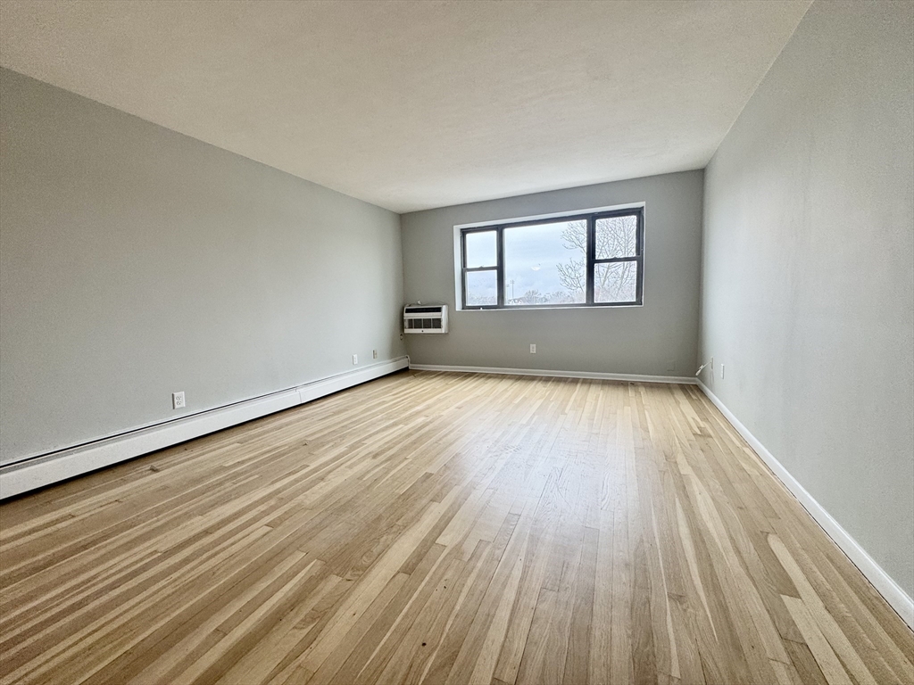 97 Spring St, West Roxbury