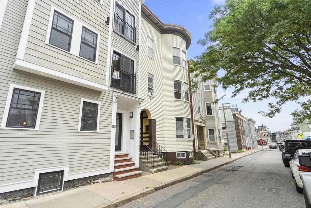 194 Emerson St, South Boston