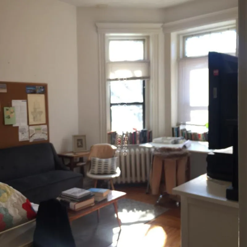 64 Charlesgate East, Fenway