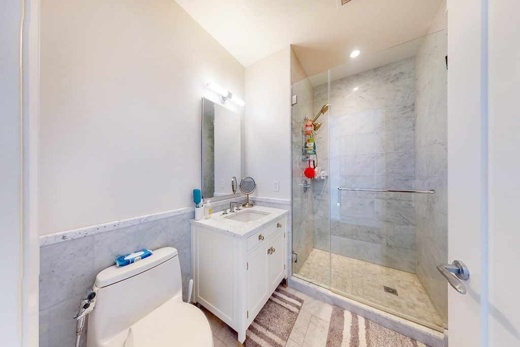 1 Franklin St, Downtown