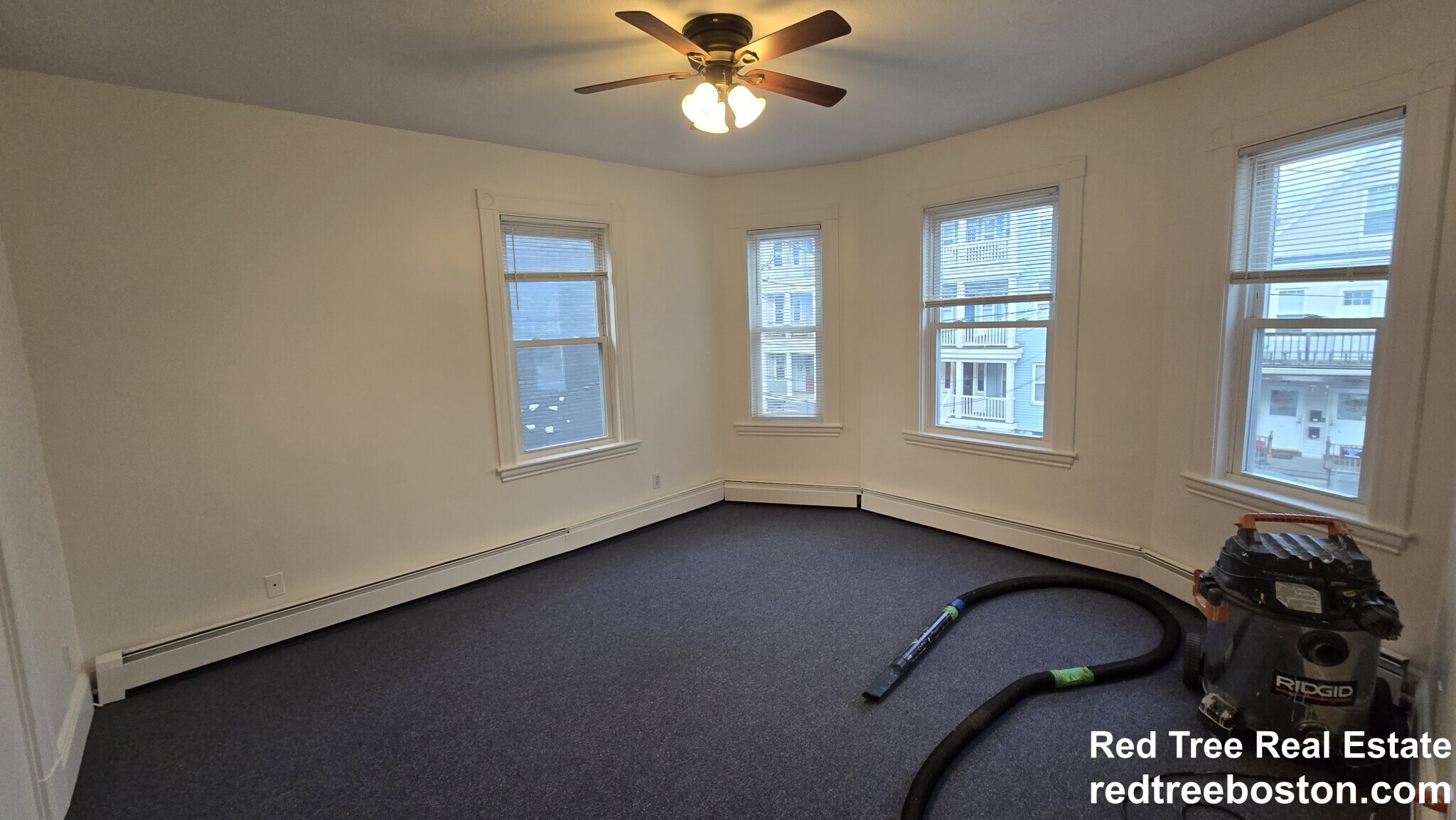 40 Brackett St, Oak Square