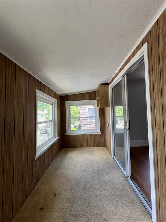 36 Thingvalla, Strawberry Hill