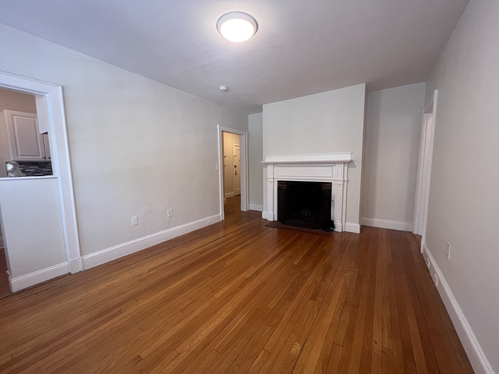 353 Harvard, Mid-Cambridge