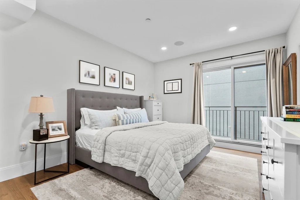 10-14 Sydney St, Dorchester