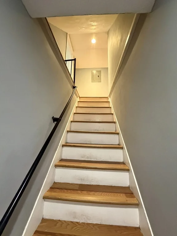 30 Riverview St, Brockton