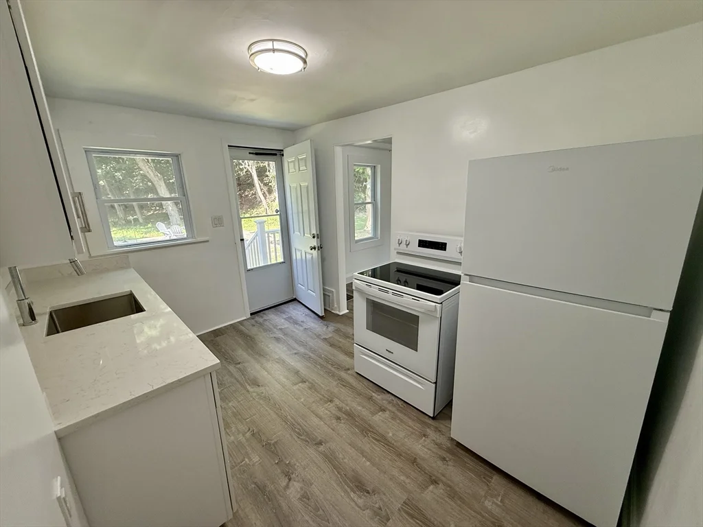 487 Mill St, Worcester