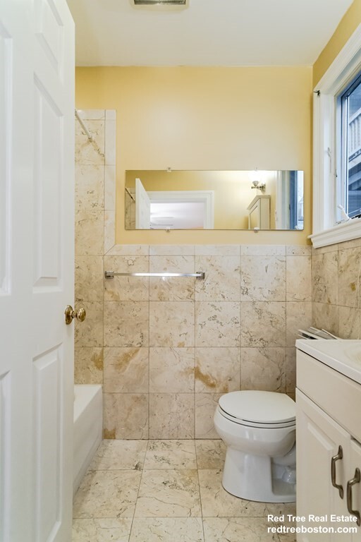 164 Boylston St, Jamaica Plain