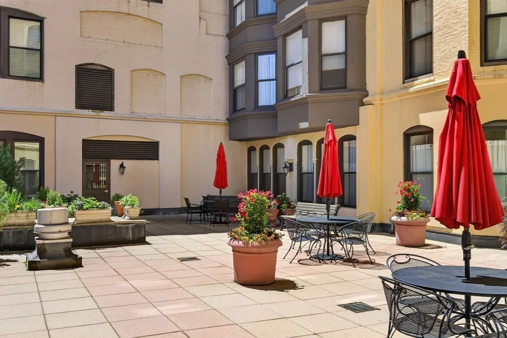 4 Charlesgate E, Back Bay