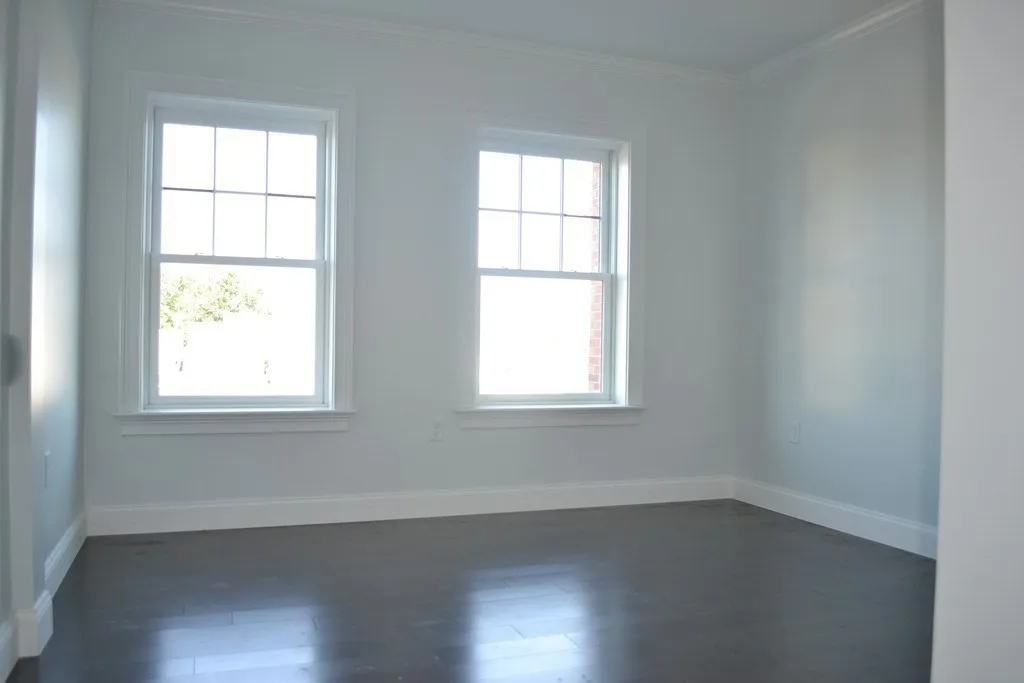 728 East Broadway, South Boston