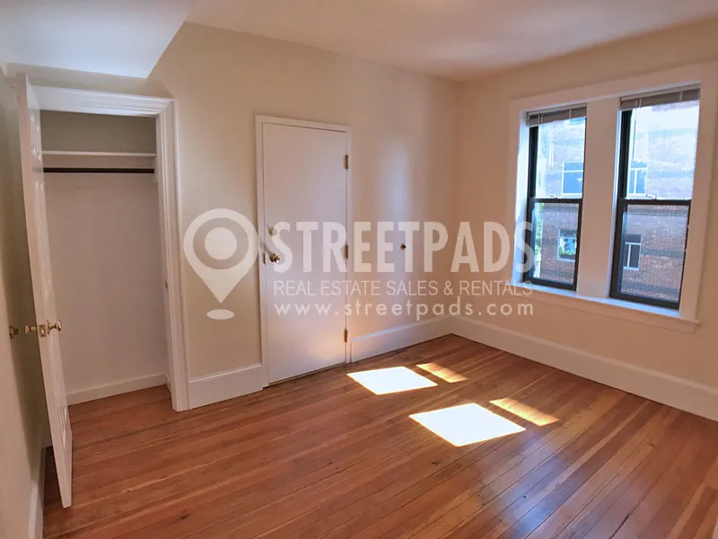 881 Massachusetts Ave, Central Square