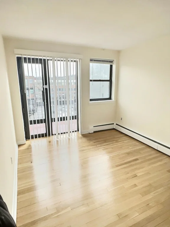 1039 Commonwealth Ave, Allston
